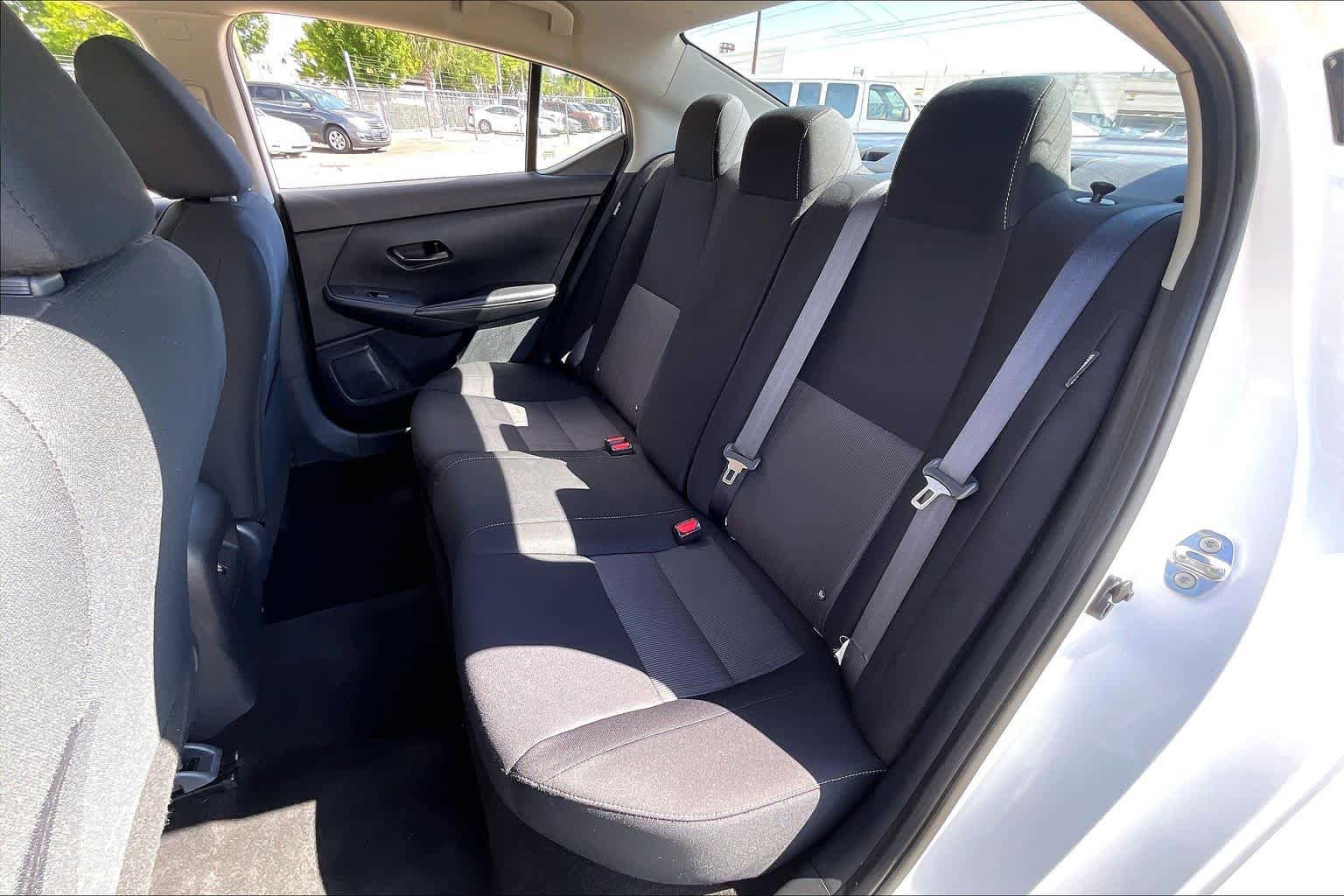 Used 2024 Nissan Sentra SV FWD image 21