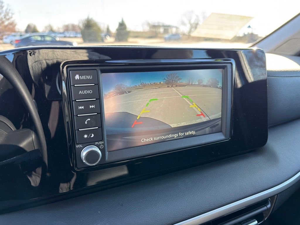 Used 2025 Nissan Kicks S image 22