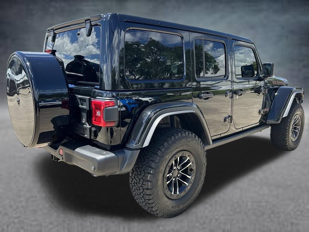 Used 2025 Jeep Wrangler Unlimited Rubicon AWD/4WD image 7