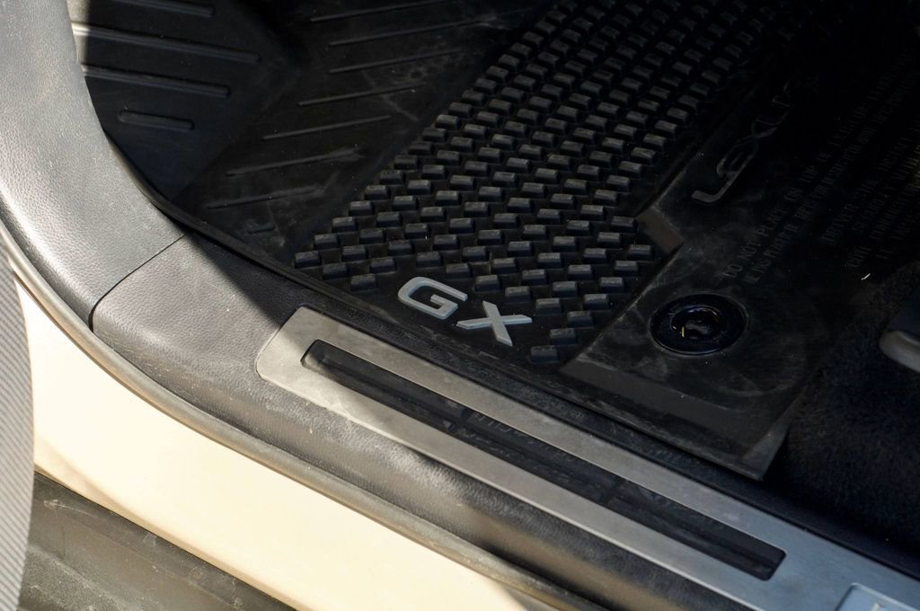 Used 2024 Lexus GX 550 image 32