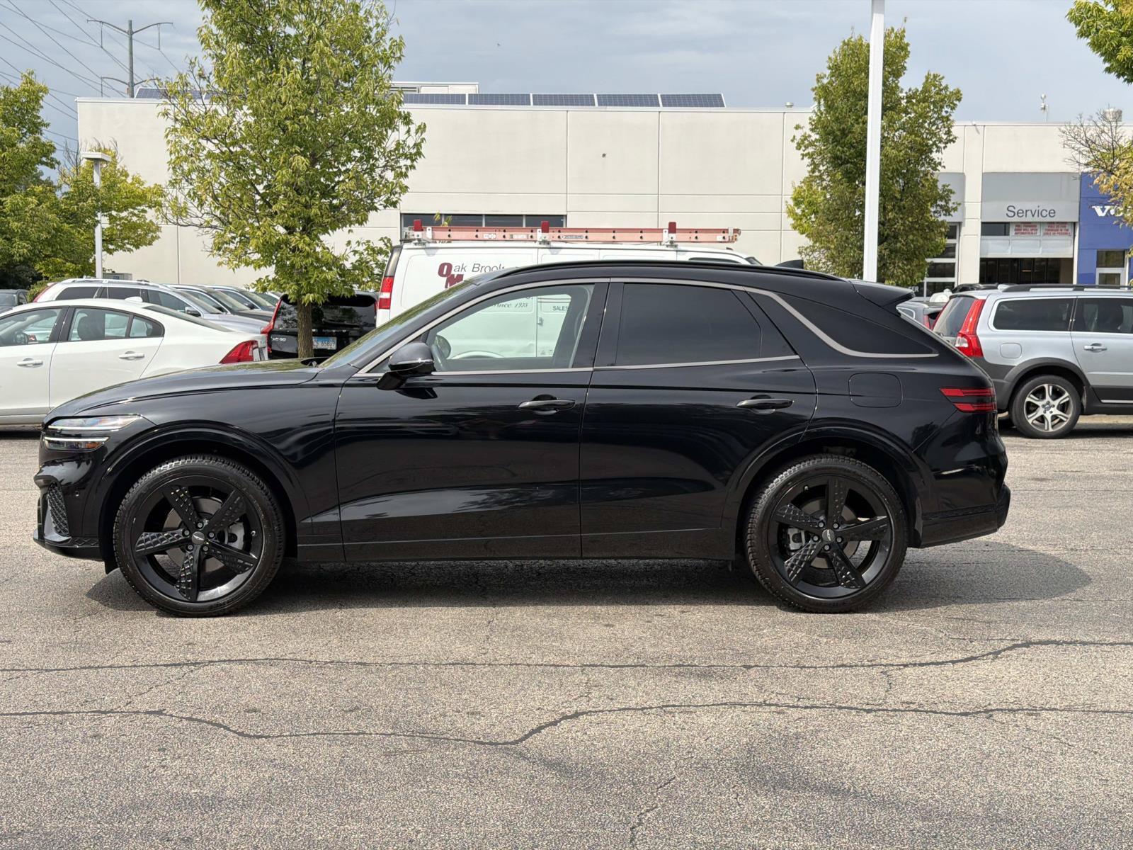 Used 2022 Genesis GV70 2.5T w/ Sport Prestige Package AWD/4WD image 8