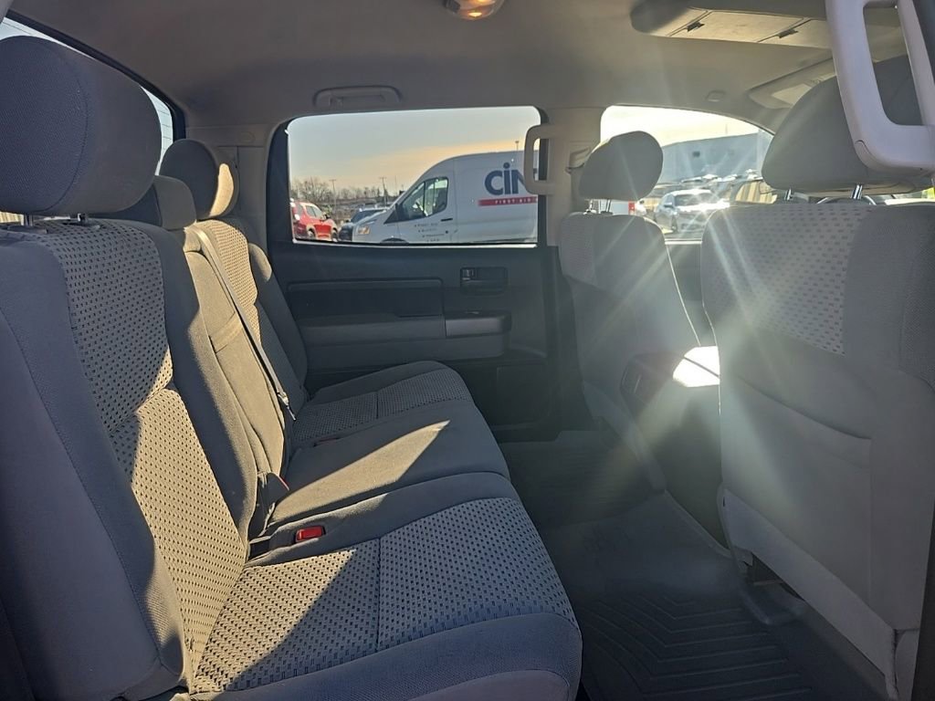 Used 2012 Toyota Tundra 4x4 CrewMax w/ Tow Pkg image 30