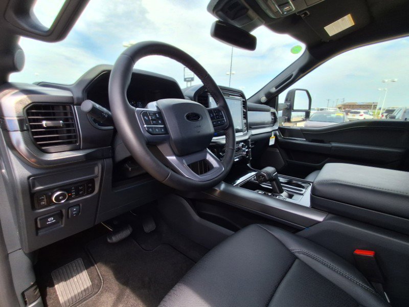 New 2025 Ford F150 Lariat image 15