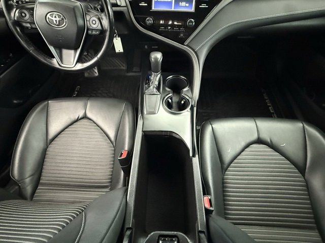 Used 2019 Toyota Camry SE image 18