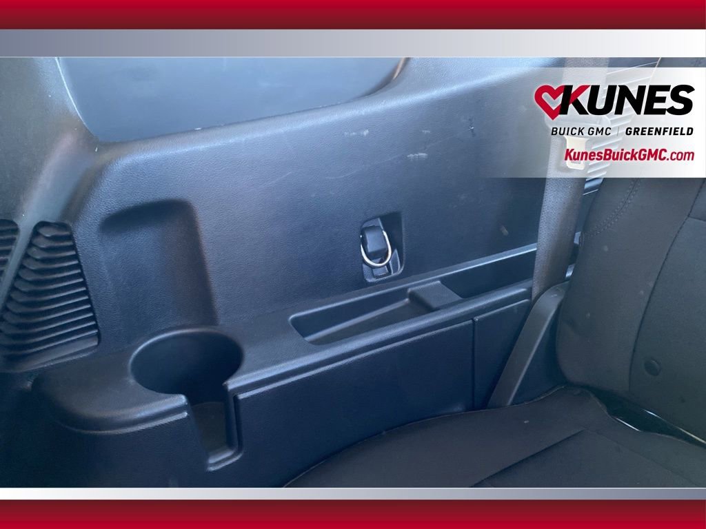 Used 2023 Ford Explorer XLT image 38