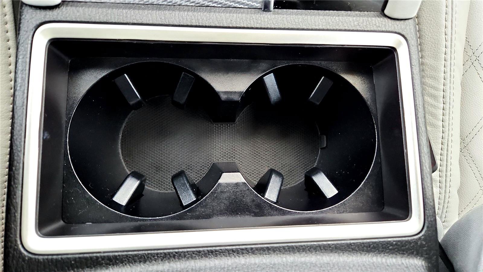 Used 2025 Mitsubishi Outlander SEL image 36