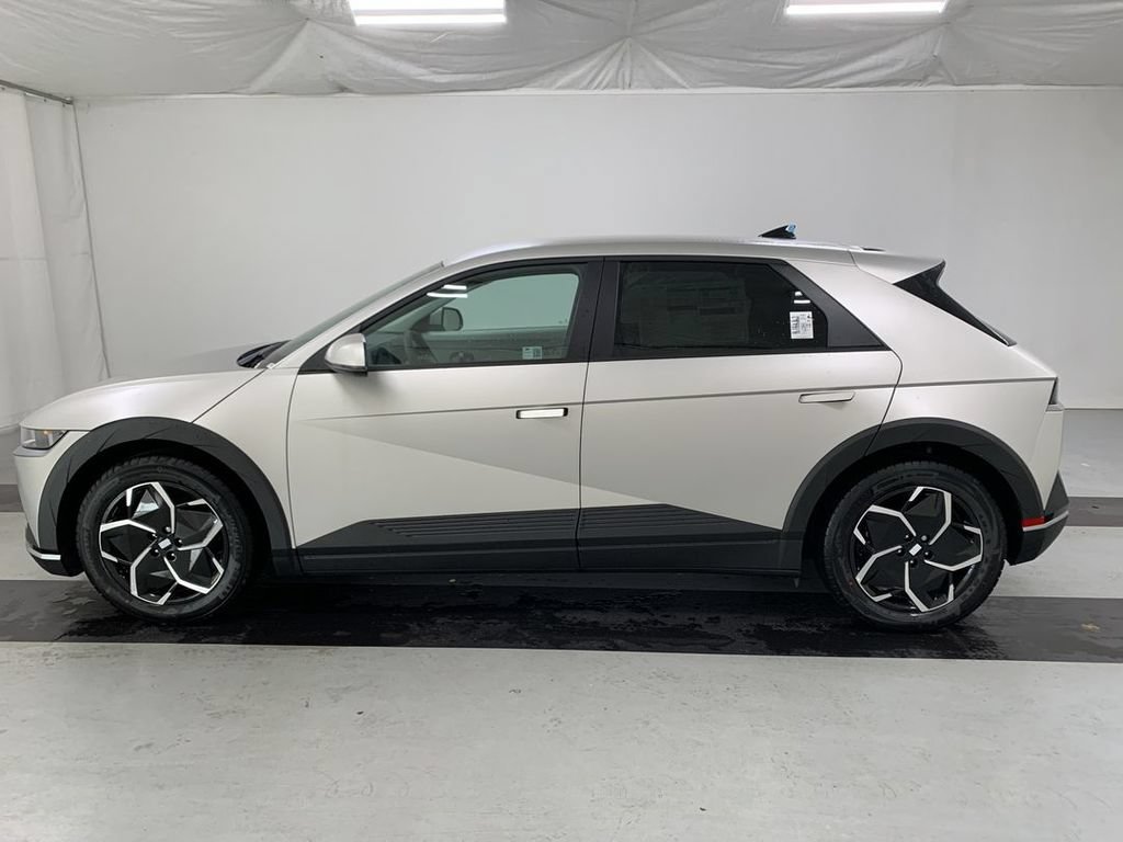 Used 2024 Hyundai Ioniq 5 SEL AWD/4WD image 6