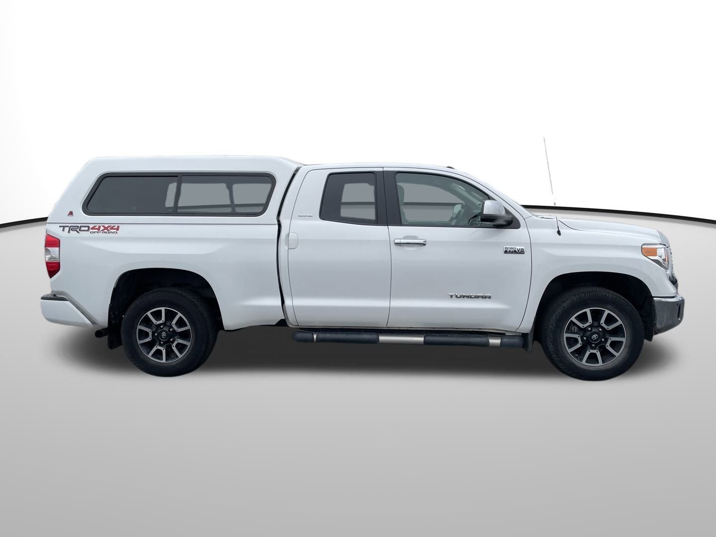 Used 2017 Toyota Tundra Limited image 2
