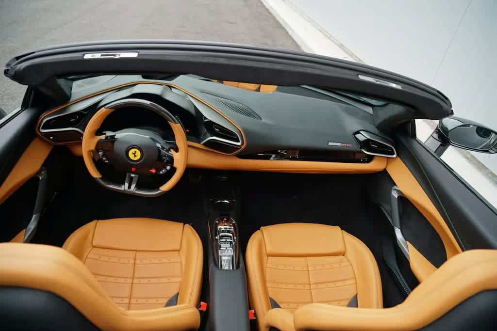 Used 2025 Ferrari 296 GTS RWD image 25