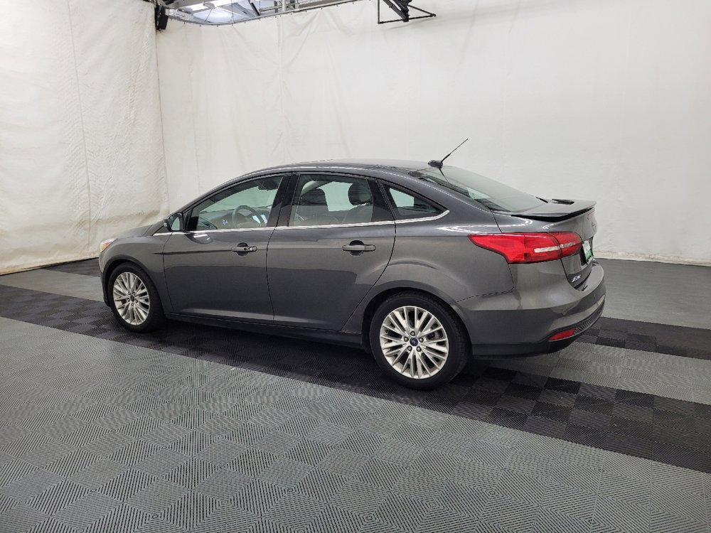 Used 2017 Ford Focus Titanium FWD image 3
