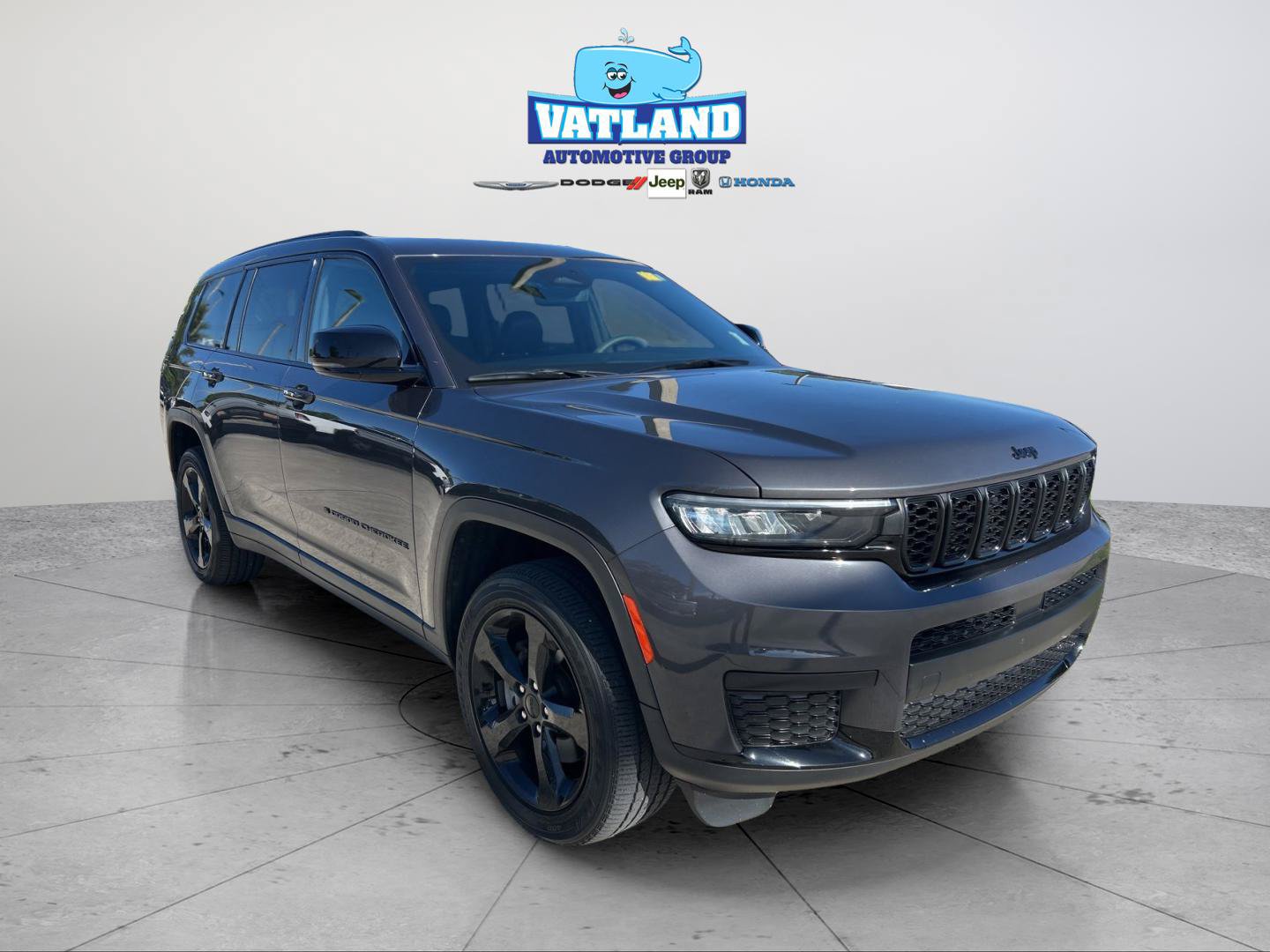 Used 2023 Jeep Grand Cherokee L Laredo AWD/4WD image 22