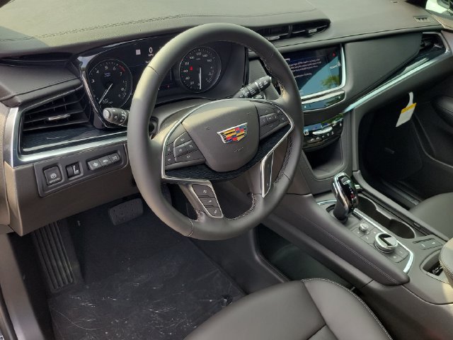 New 2026 Cadillac XT5 Premium Luxury w/ Driver Assist Package FWD image 8