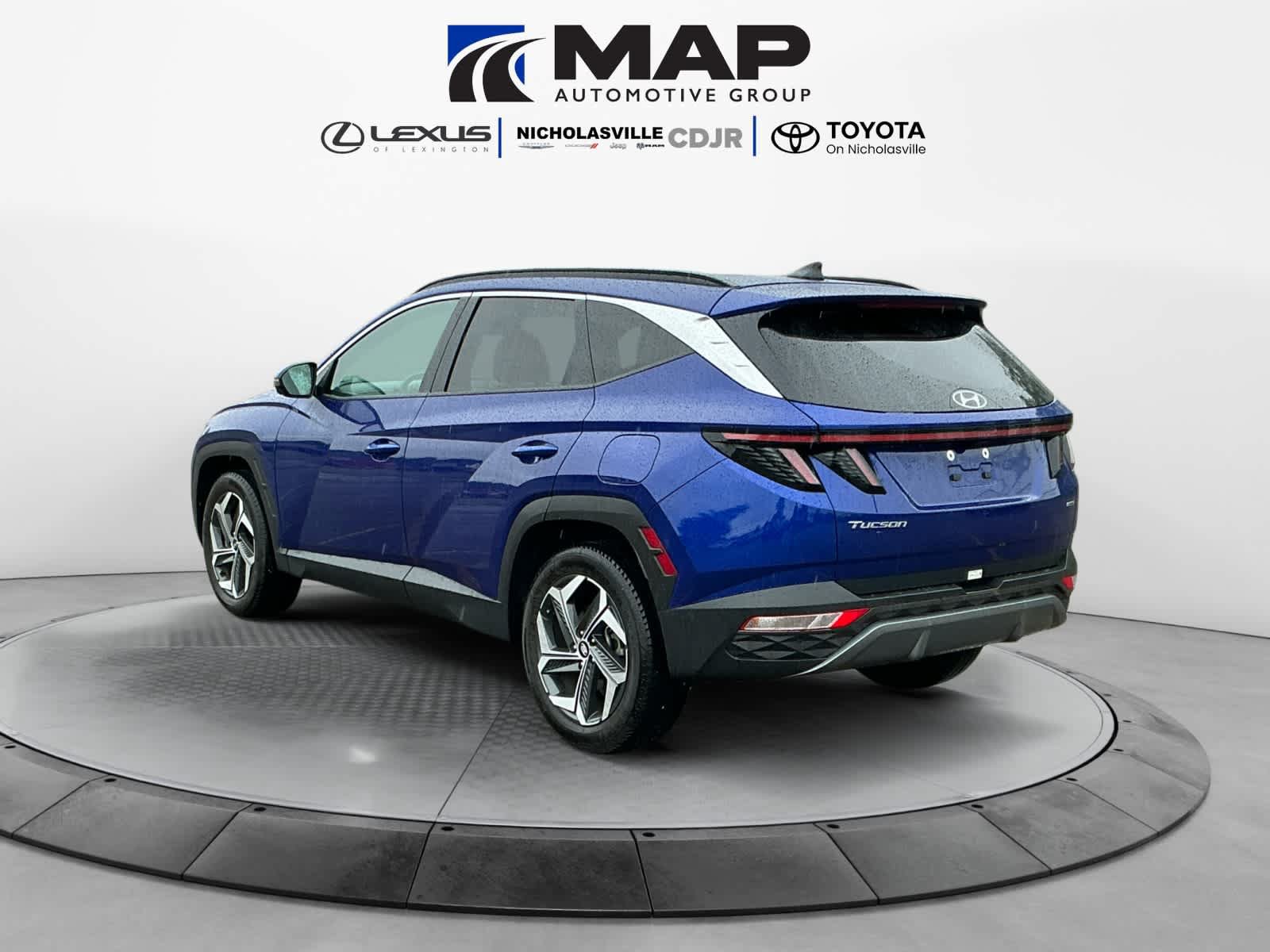 Used 2024 Hyundai Tucson Limited AWD/4WD image 3