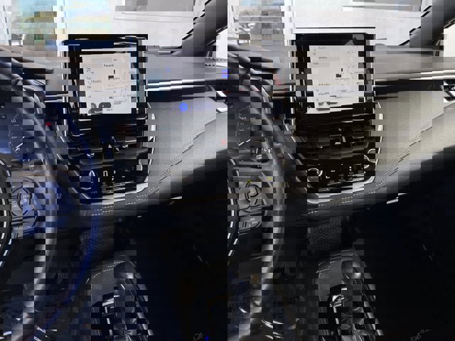 Used 2023 Toyota Corolla SE image 16