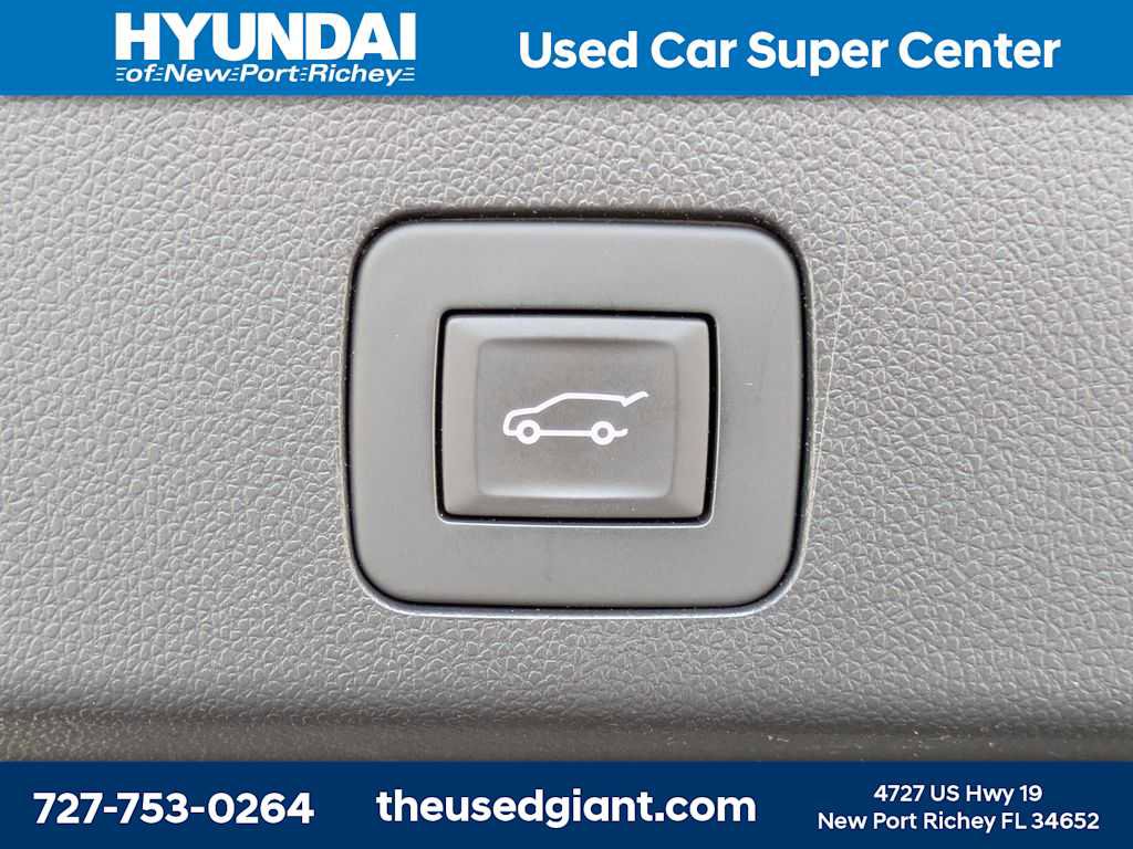 Used 2024 Buick Encore GX Avenir w/ Avenir Convenience Package AWD/4WD image 13