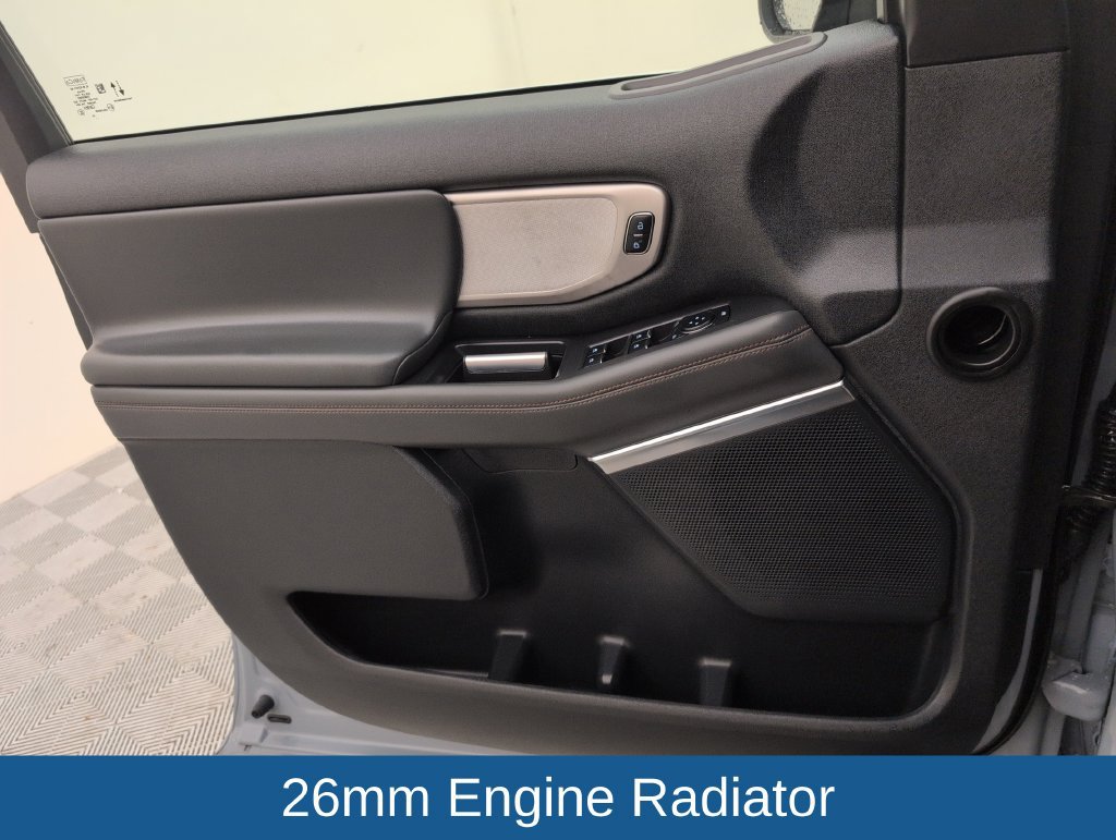 Certified 2025 Ford Expedition Active AWD/4WD image 33