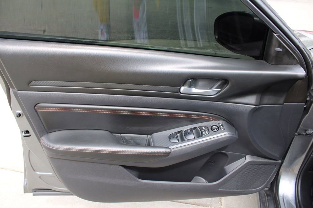 Used 2020 Nissan Altima 2.5 SR image 18