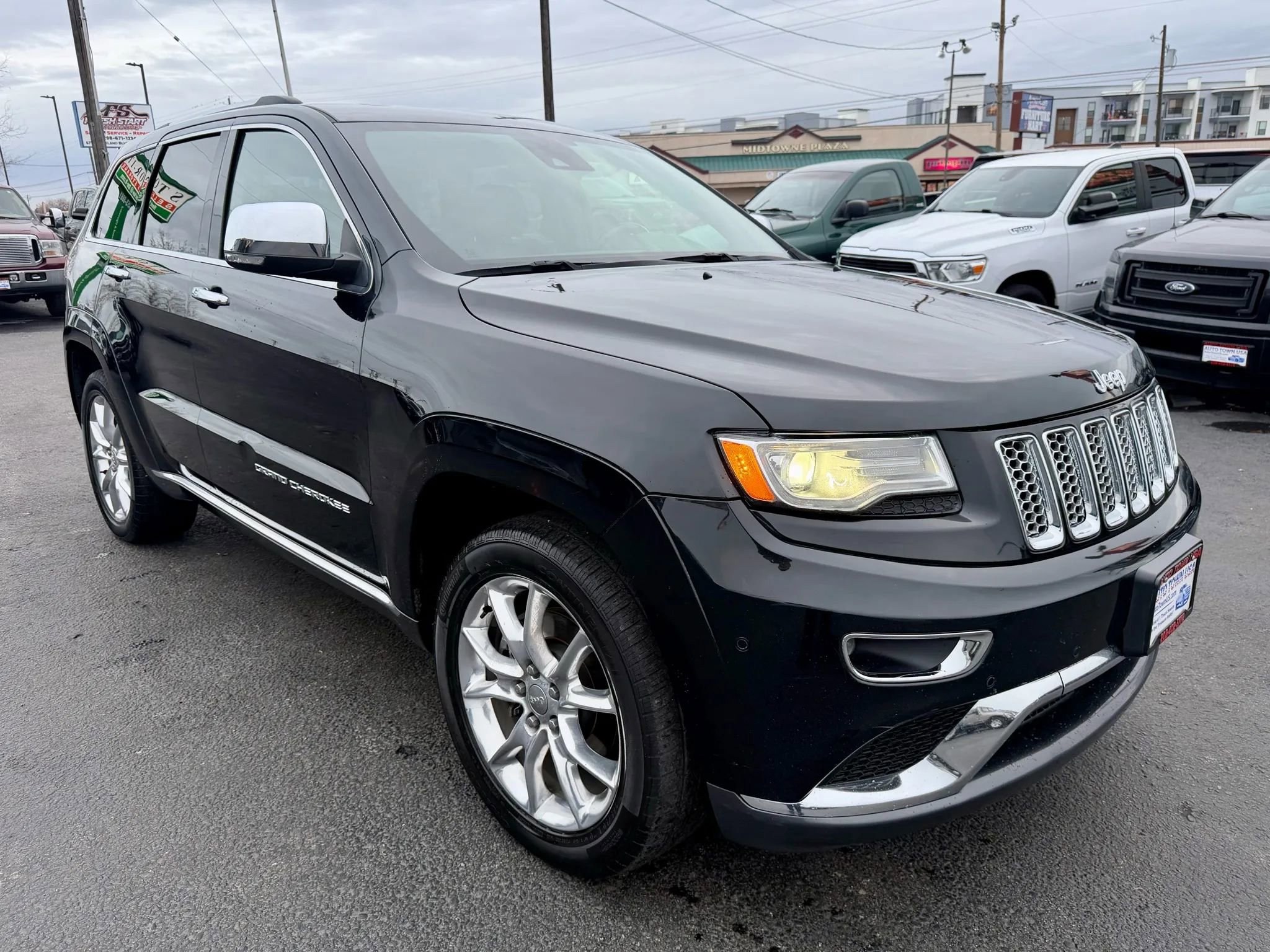 Used 2016 Jeep Grand Cherokee Summit image 9