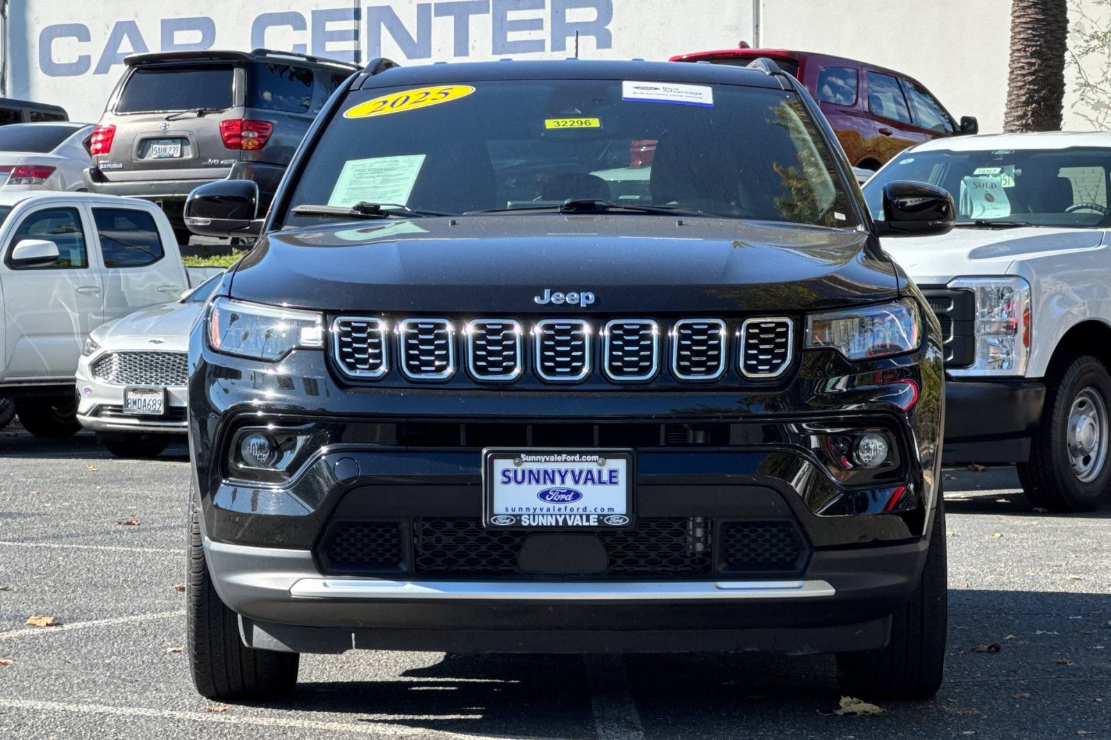 Used 2025 Jeep Compass Limited AWD/4WD image 9