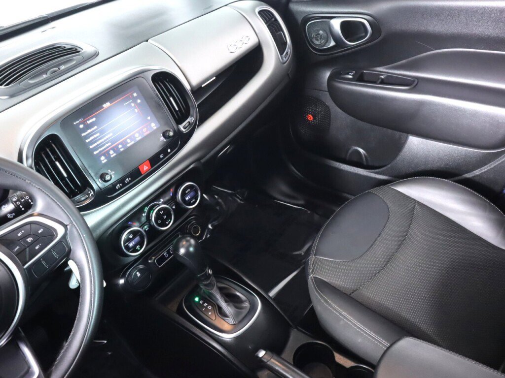 Used 2018 FIAT 500L Lounge image 35