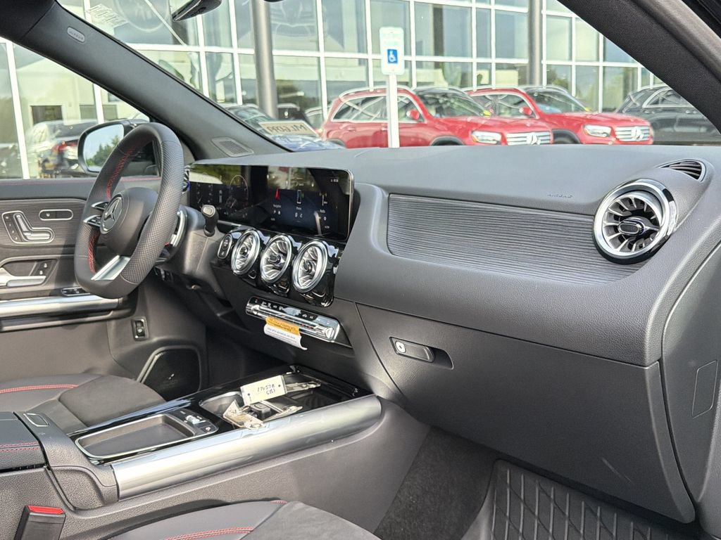 New 2026 Mercedes-Benz GLA 250 4MATIC image 19