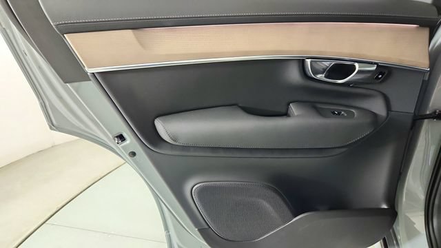 New 2026 Volvo XC90 B6 Plus w/ Protection Package Premier AWD/4WD image 27