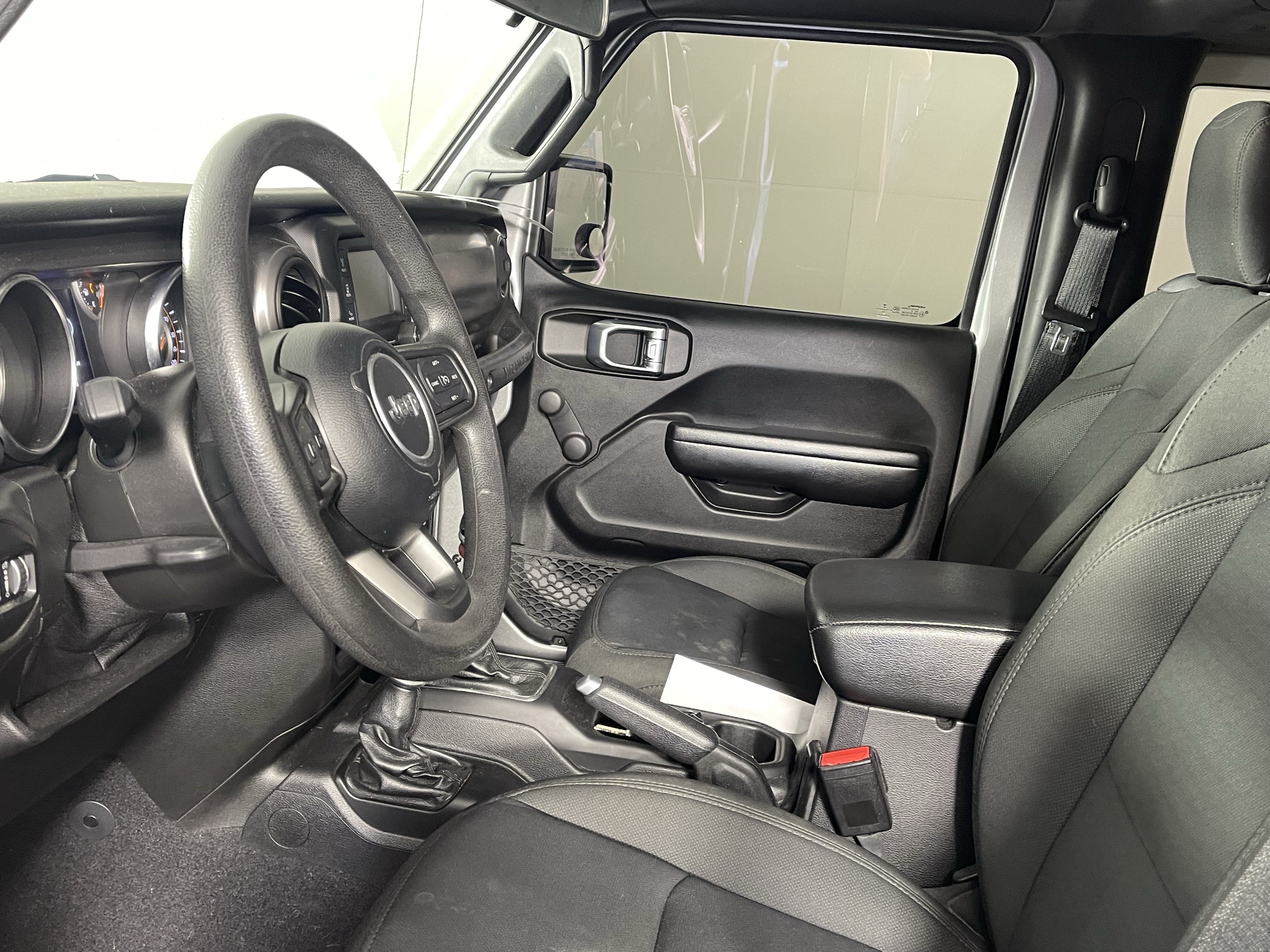 Used 2021 Jeep Wrangler Sport AWD/4WD image 10