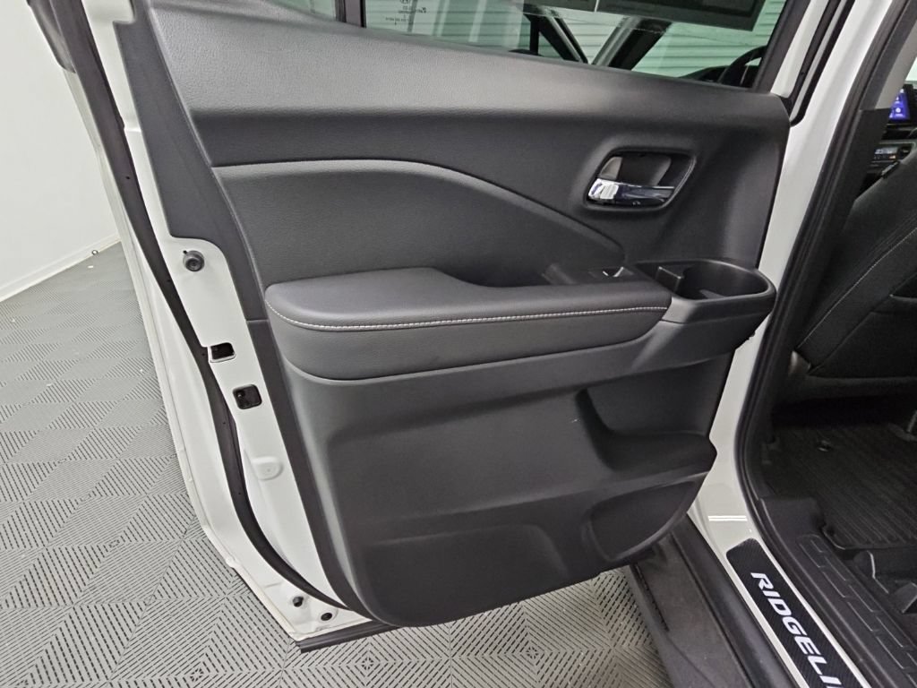 Used 2023 Honda Ridgeline RTL-E image 34