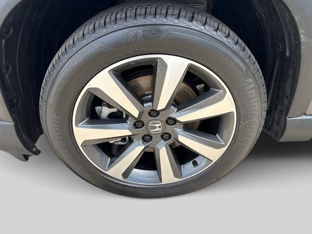 Used 2023 Honda Pilot Touring image 5