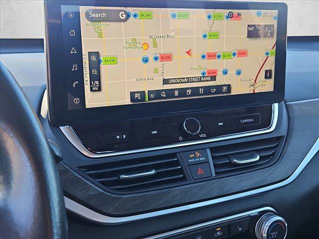 Used 2024 Nissan Altima 2.5 SV w/ SV Premium Package image 15