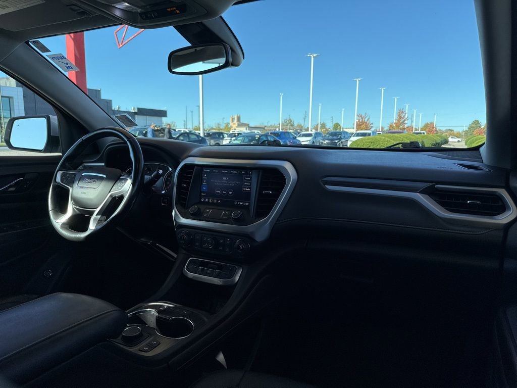 Used 2020 GMC Acadia SLT image 31