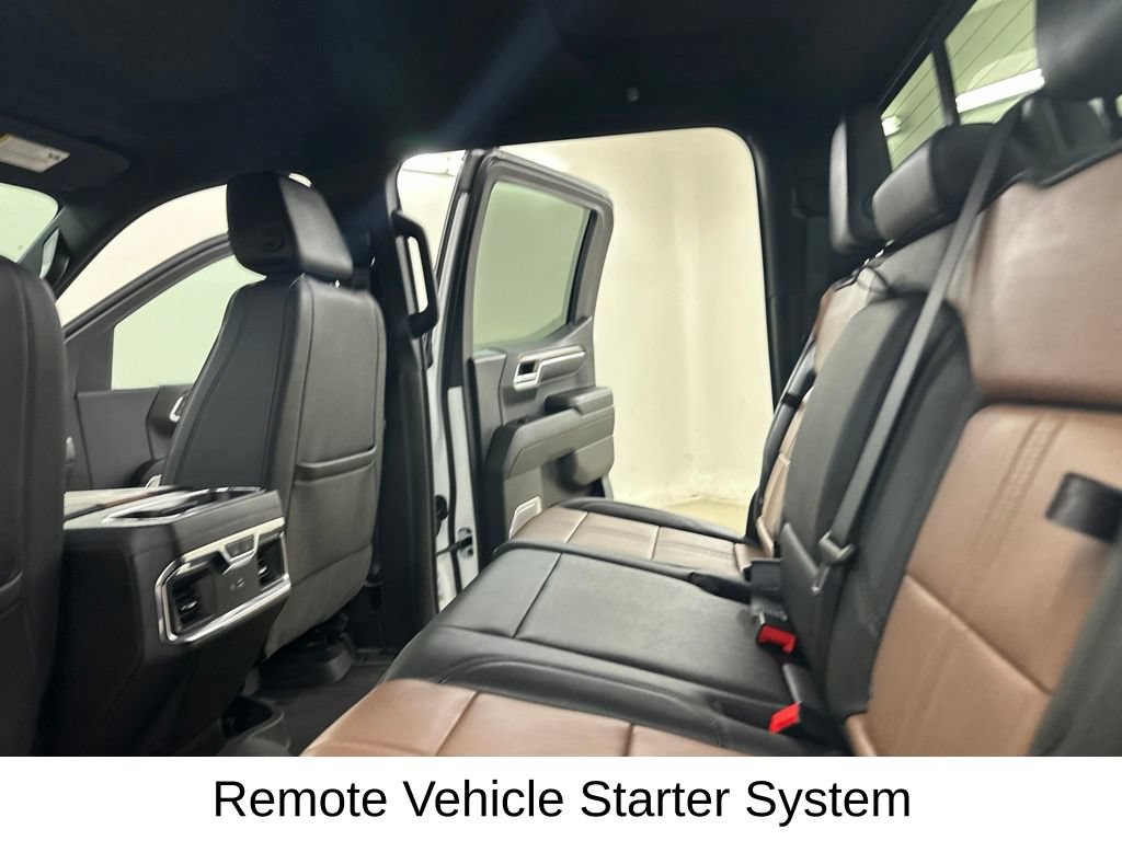 Used 2024 Chevrolet Silverado 1500 High Country w/ Technology Package AWD/4WD image 34