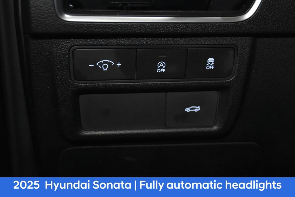 Certified 2025 Hyundai Sonata SE image 10
