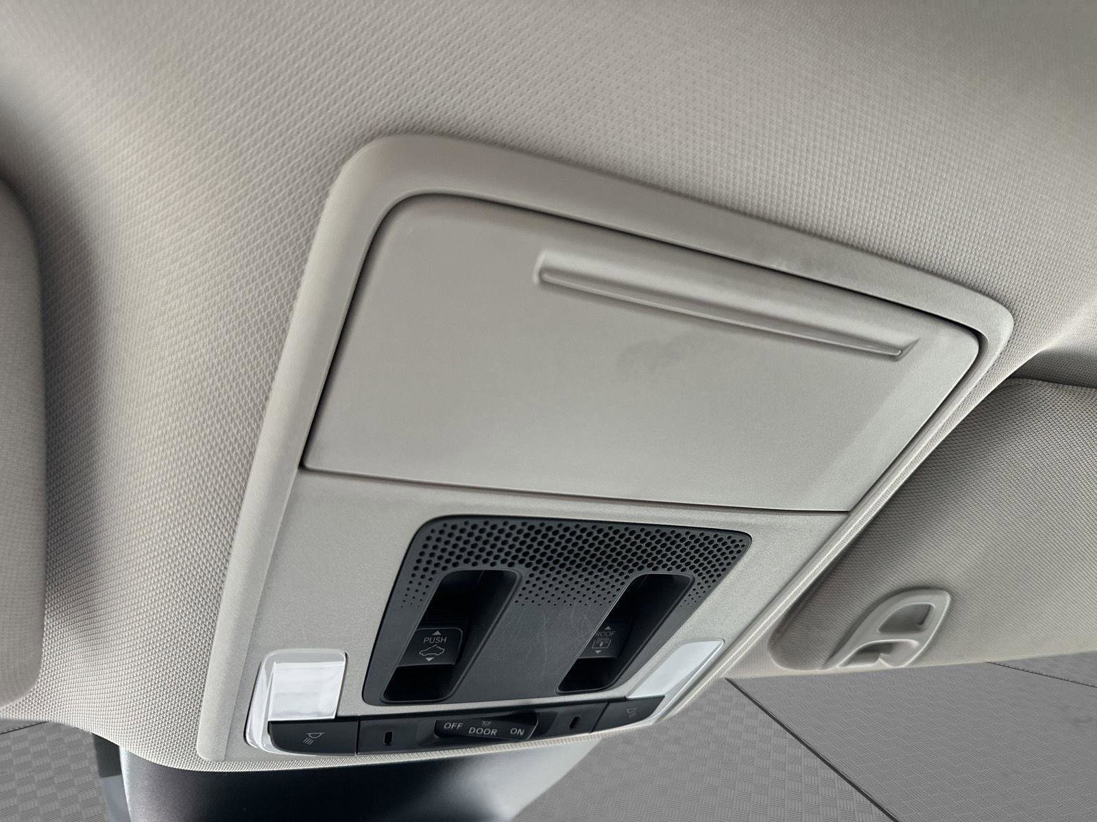 Certified 2025 Honda Pilot Touring image 30