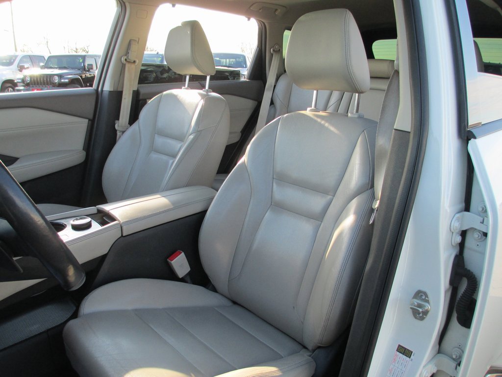 Used 2021 Nissan Rogue SL w/ Premium Package image 17