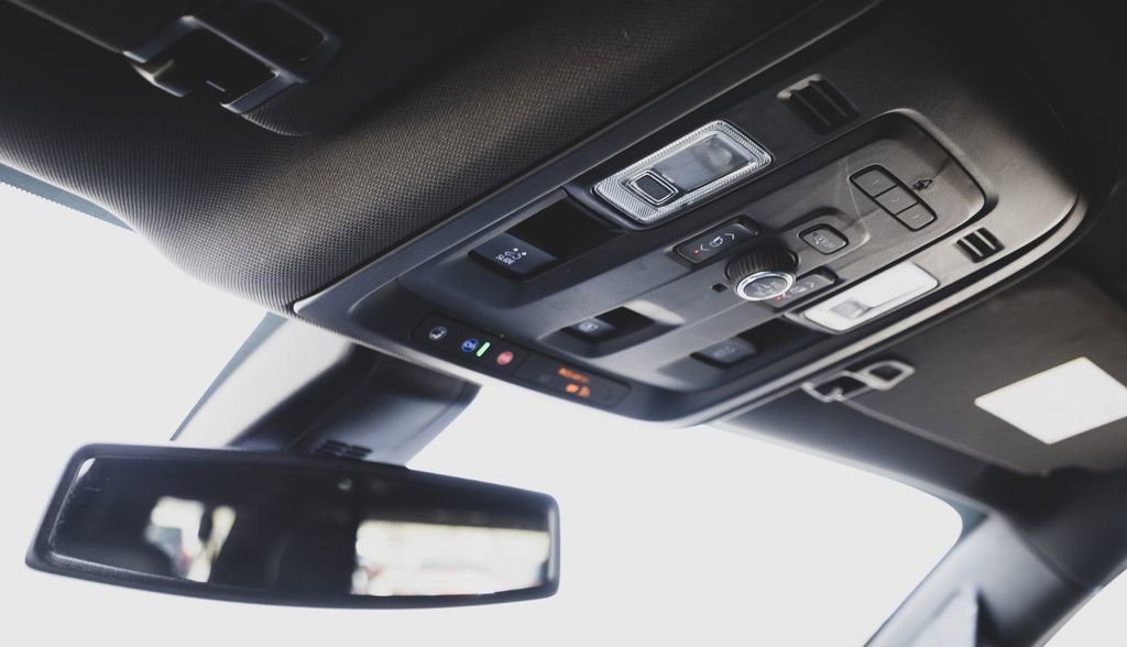 Used 2021 Chevrolet Suburban LT w/ LT Signature Package image 16