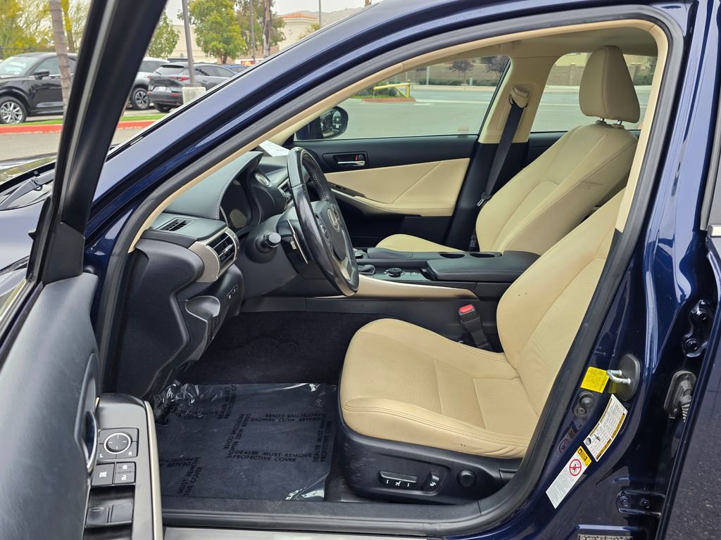 Used 2014 Lexus IS 250 w/ Navigation Package RWD image 13