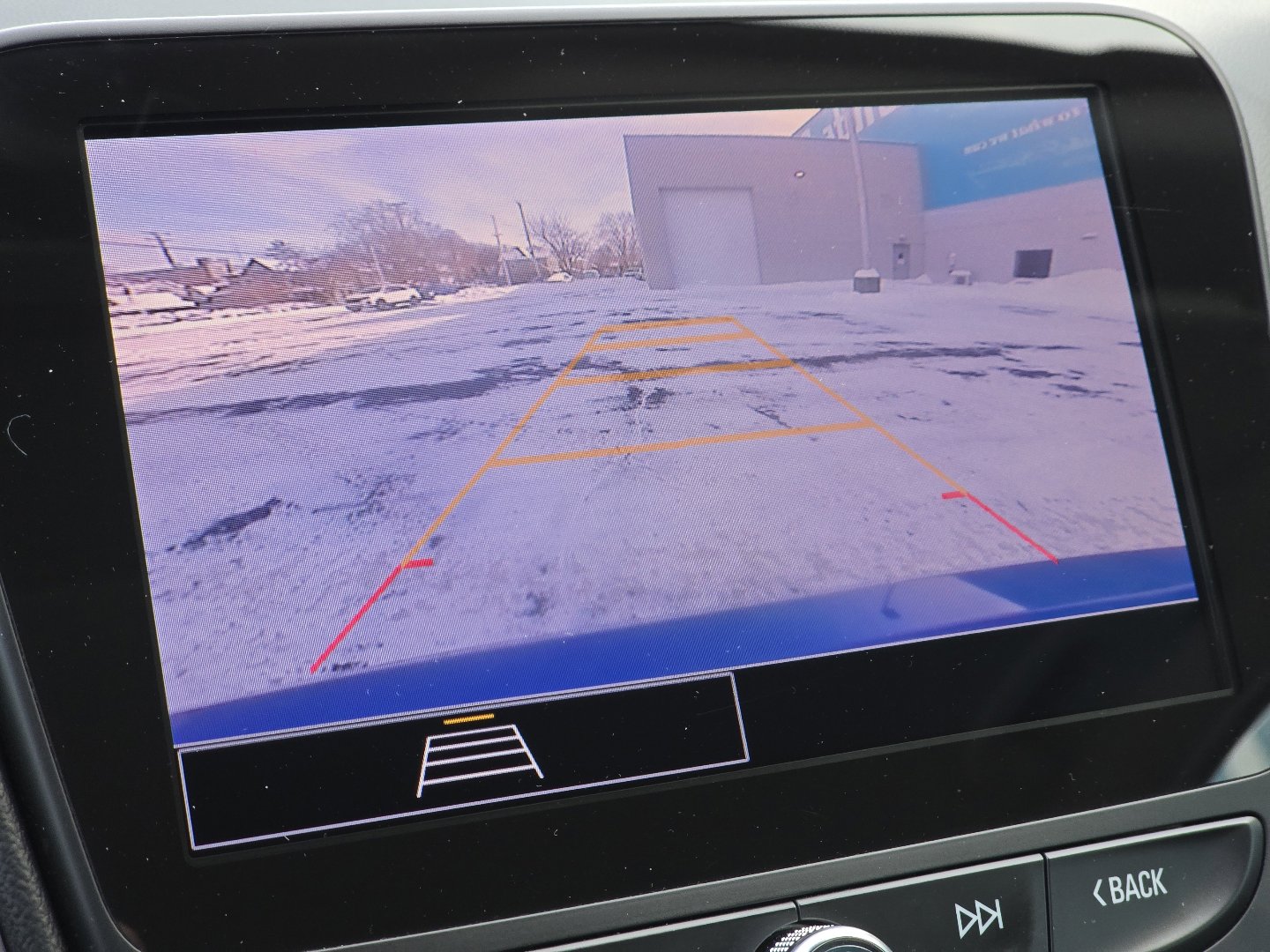 Used 2023 Chevrolet Malibu LT image 3