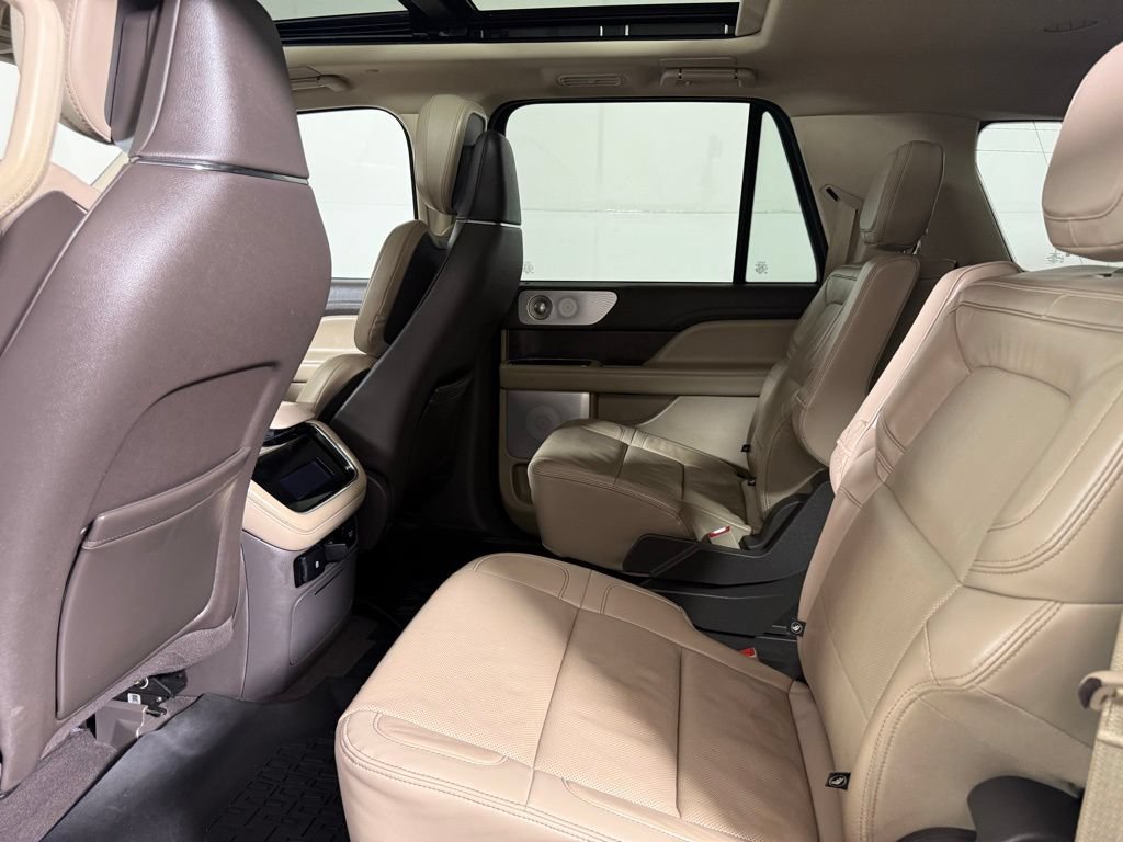 Certified 2024 Lincoln Navigator L Reserve AWD/4WD image 50