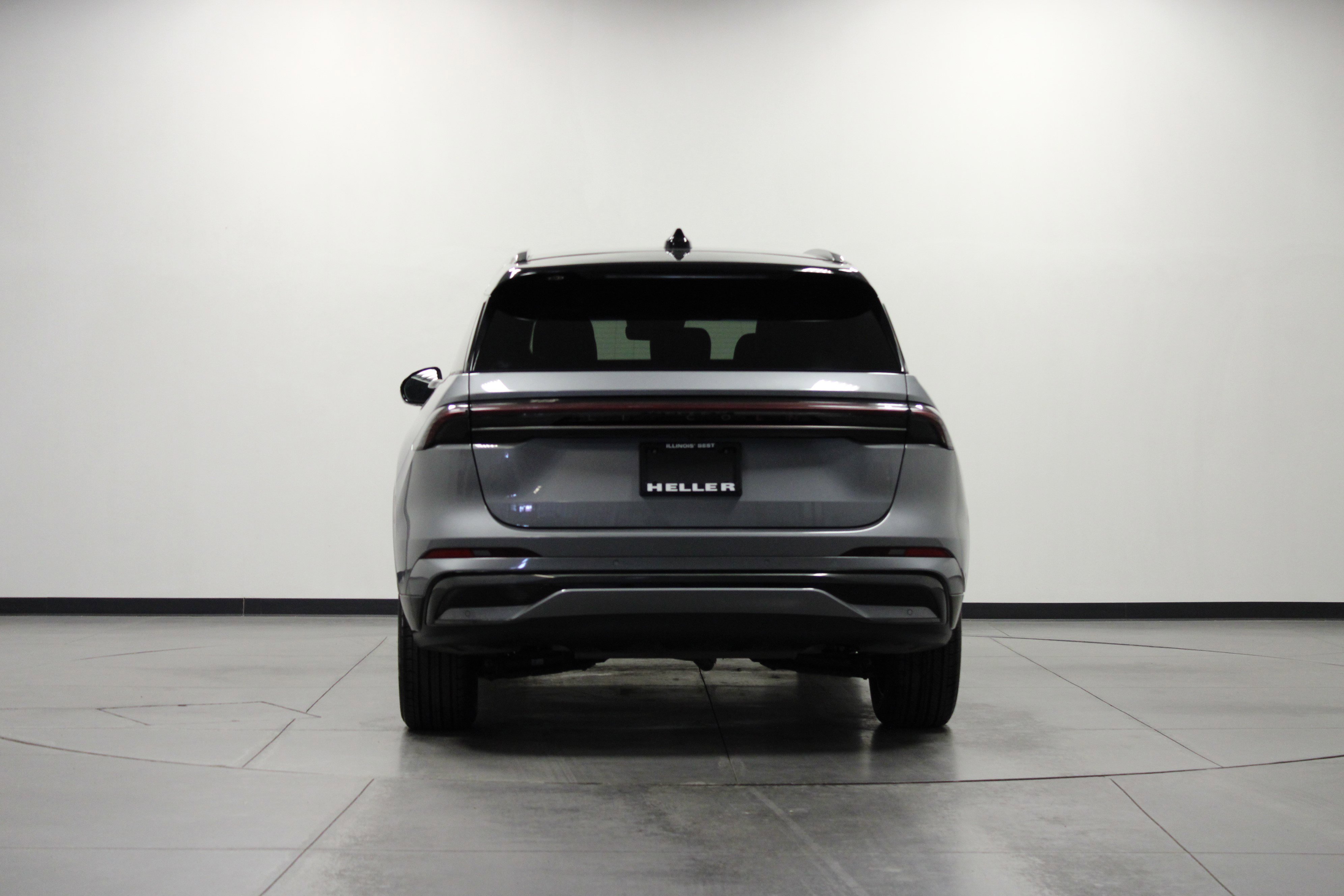 Used 2024 Lincoln Nautilus Reserve w/ Jet Appearance Package (87T) image 5