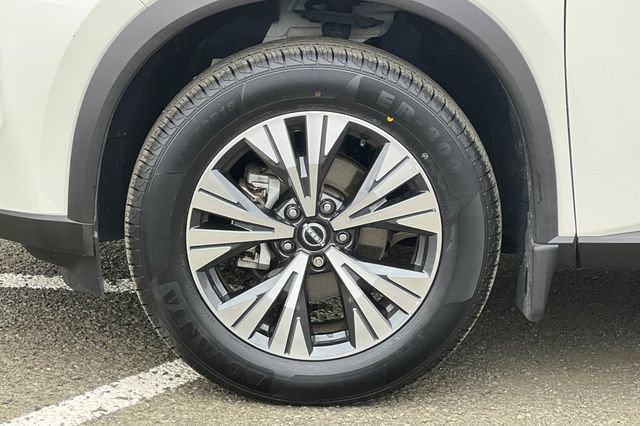 Used 2023 Nissan Rogue SV w/ SV Premium B Package FWD image 33