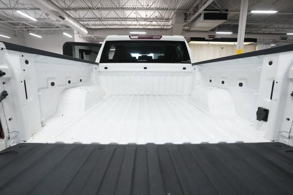 Used 2023 Chevrolet Silverado 1500 LT AWD/4WD image 10