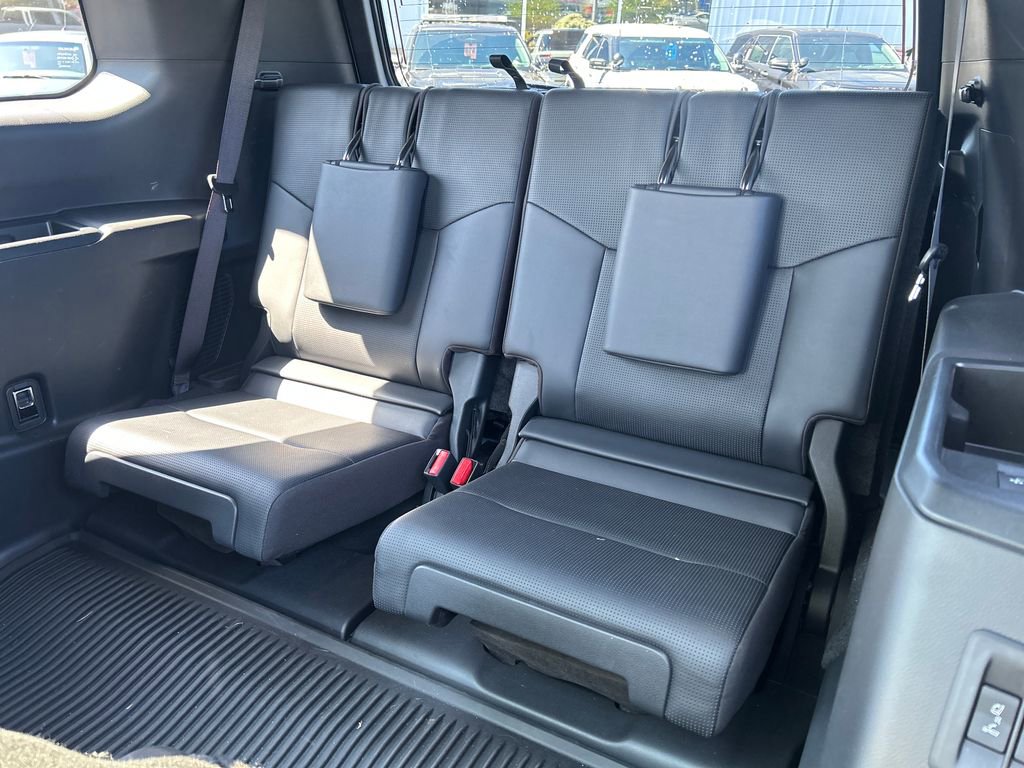 Used 2024 Lexus GX 550 w/ Cold Area Package AWD/4WD image 32