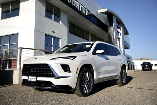 Used 2025 Buick Enclave Avenir w/ Super Cruise Package