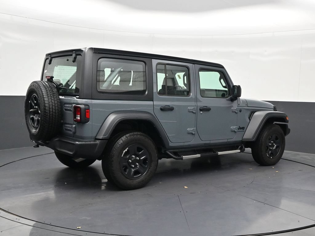 Used 2026 Jeep Wrangler Unlimited Sport AWD/4WD image 5