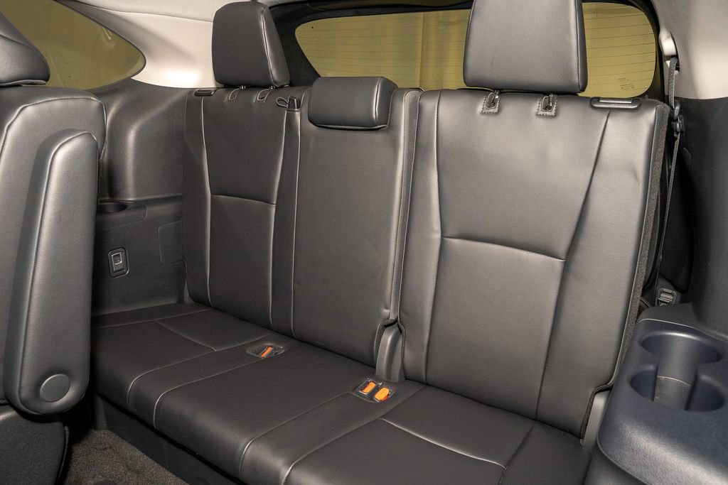Certified 2024 Toyota Highlander XLE image 11