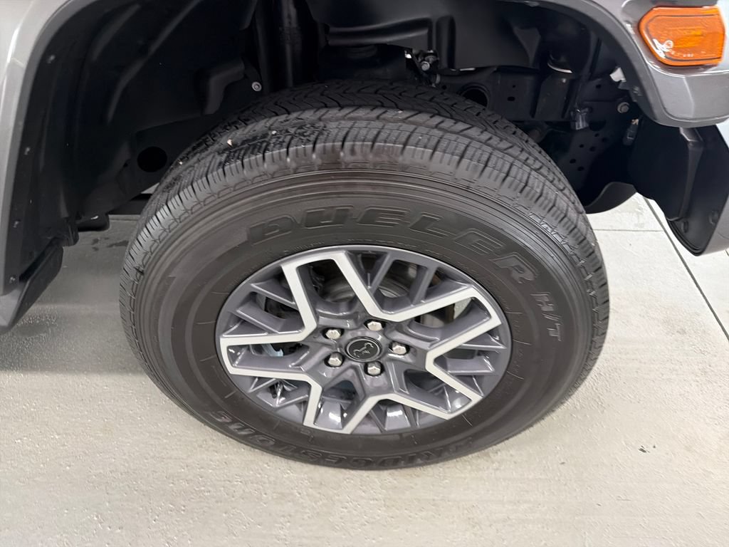 Used 2021 Jeep Wrangler Unlimited Sahara AWD/4WD image 5
