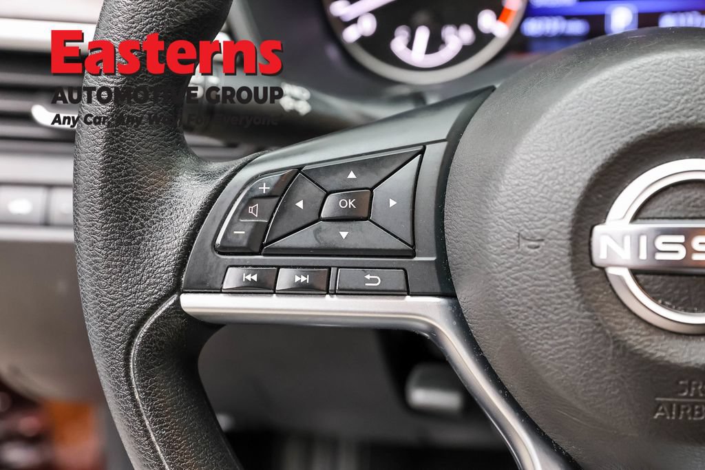 Used 2025 Nissan Altima 2.5 SV AWD/4WD image 15