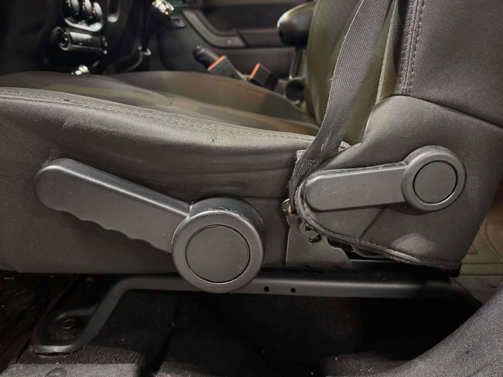 Used 2017 Jeep Wrangler Unlimited Sport w/ Quick Order Package 23S image 13