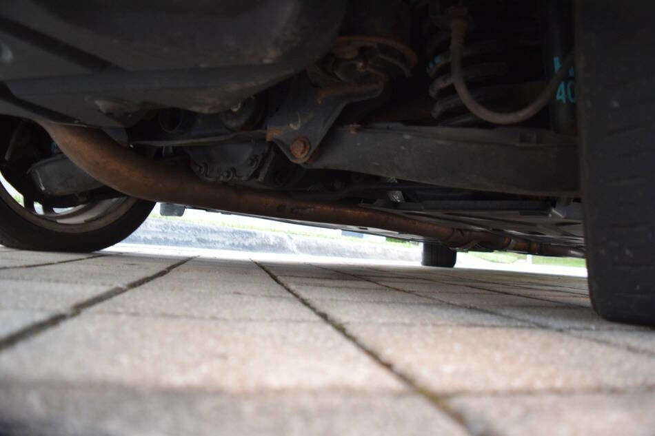 Used 2003 Mercedes-Benz CLK 55 AMG Coupe image 96